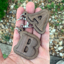 Load image into Gallery viewer, 3D Personalized Wood Initial Keychain - Baffle