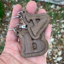 Load image into Gallery viewer, 3D Personalized Wood Initial Keychain - Baffle