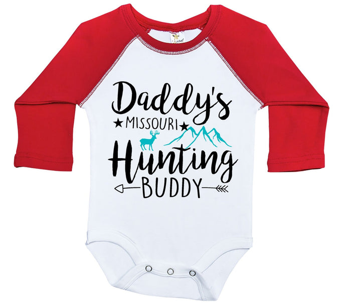 Daddy's Missouri Hunting Buddy / Raglan Onesie / Long Sleeve - Baffle