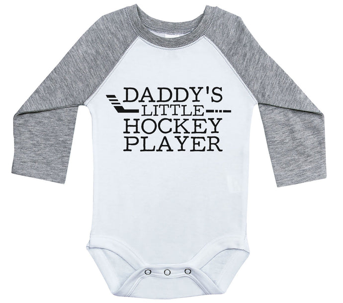 Daddy's Little Hockey Player / Raglan Onesie / Long Sleeve - Baffle