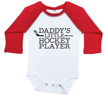 Load image into Gallery viewer, Daddy&#39;s Little Hockey Player / Raglan Onesie / Long Sleeve - Baffle
